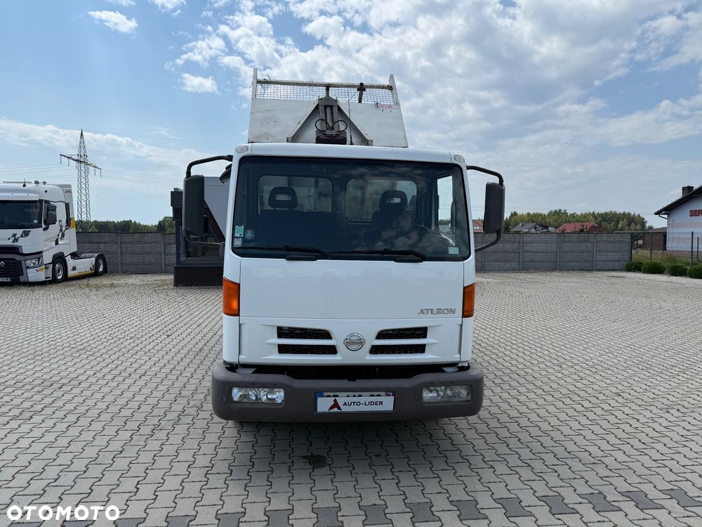 Nissan ATLEON 56.13 / HAKOWIEC / DMC 5600KG / TACHO TARCZKI / 49.000 KM ! ! ! / Z FRANCJI /  STAN BDB / / / - 2