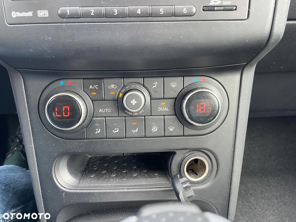 Nissan Qashqai 2.0 Tekna Premium CVT - 17