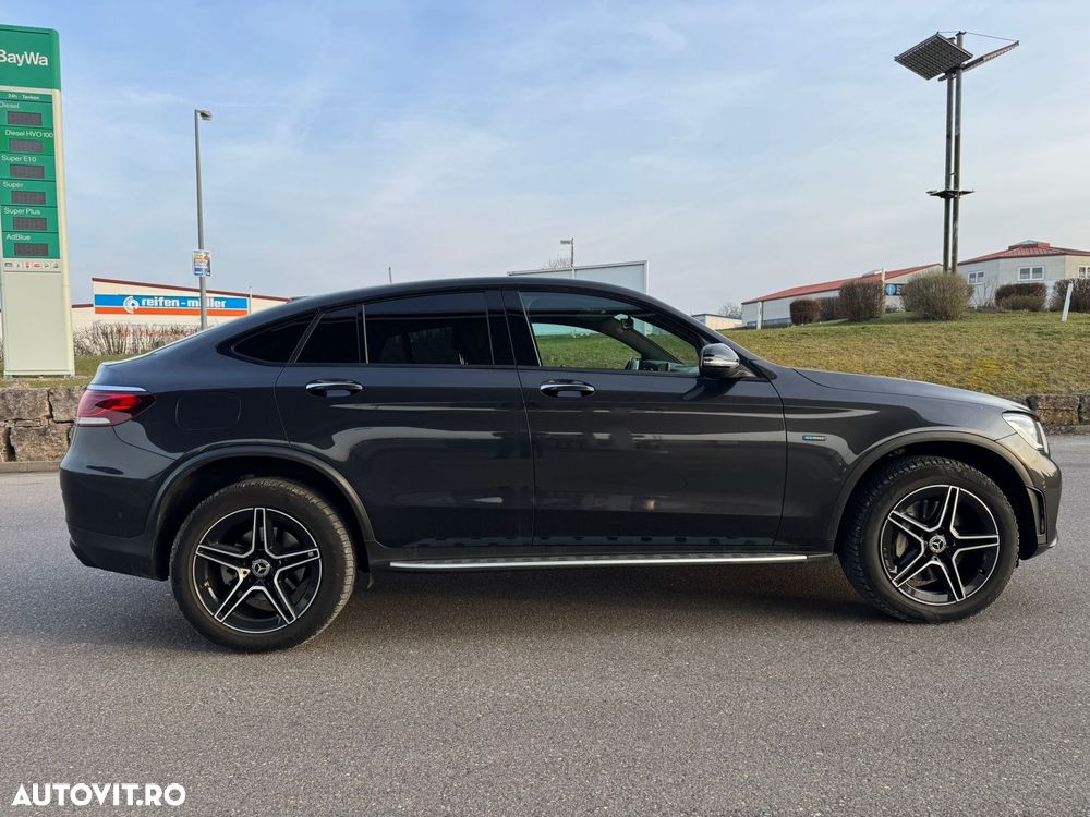 Mercedes-Benz GLC Coupe 350 e 4Matic 7G-TRONIC AMG Line - 19