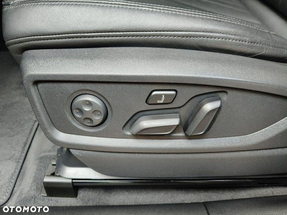 Audi Q5 40 TDI quattro S tronic sport - 26