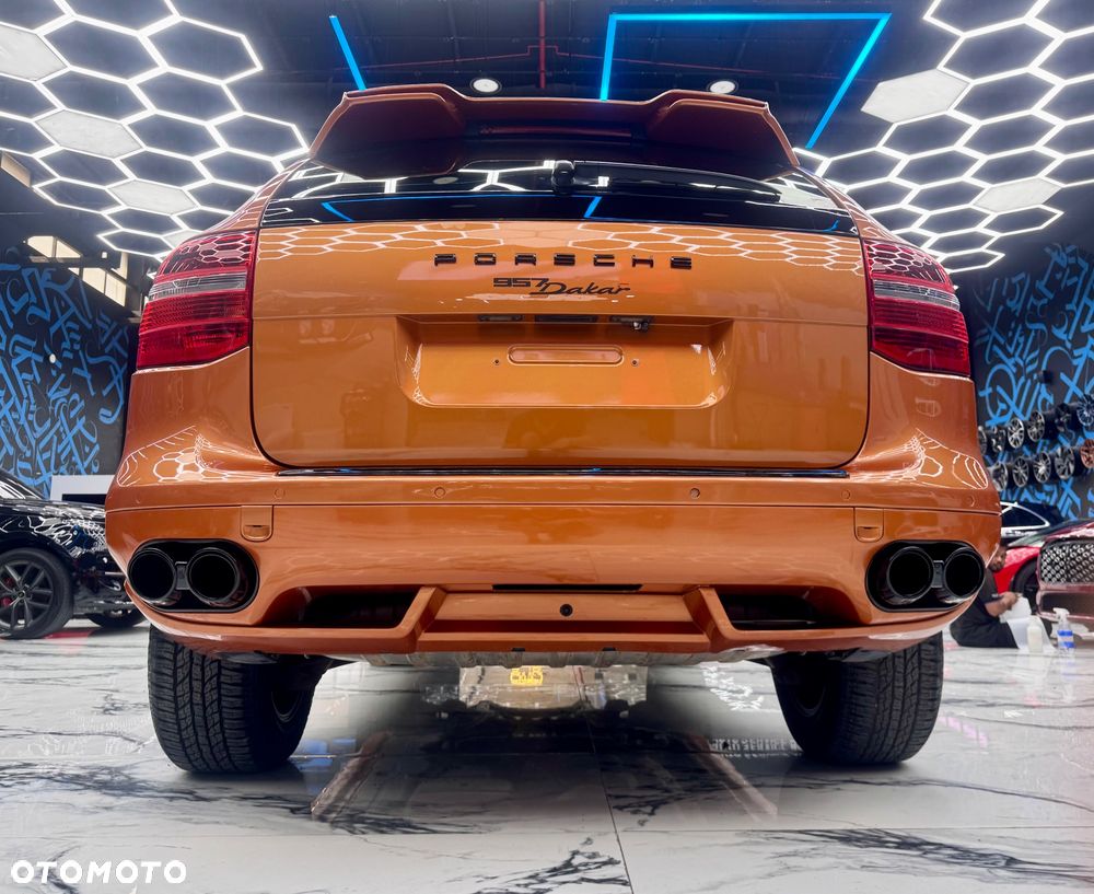 Porsche Cayenne - 8