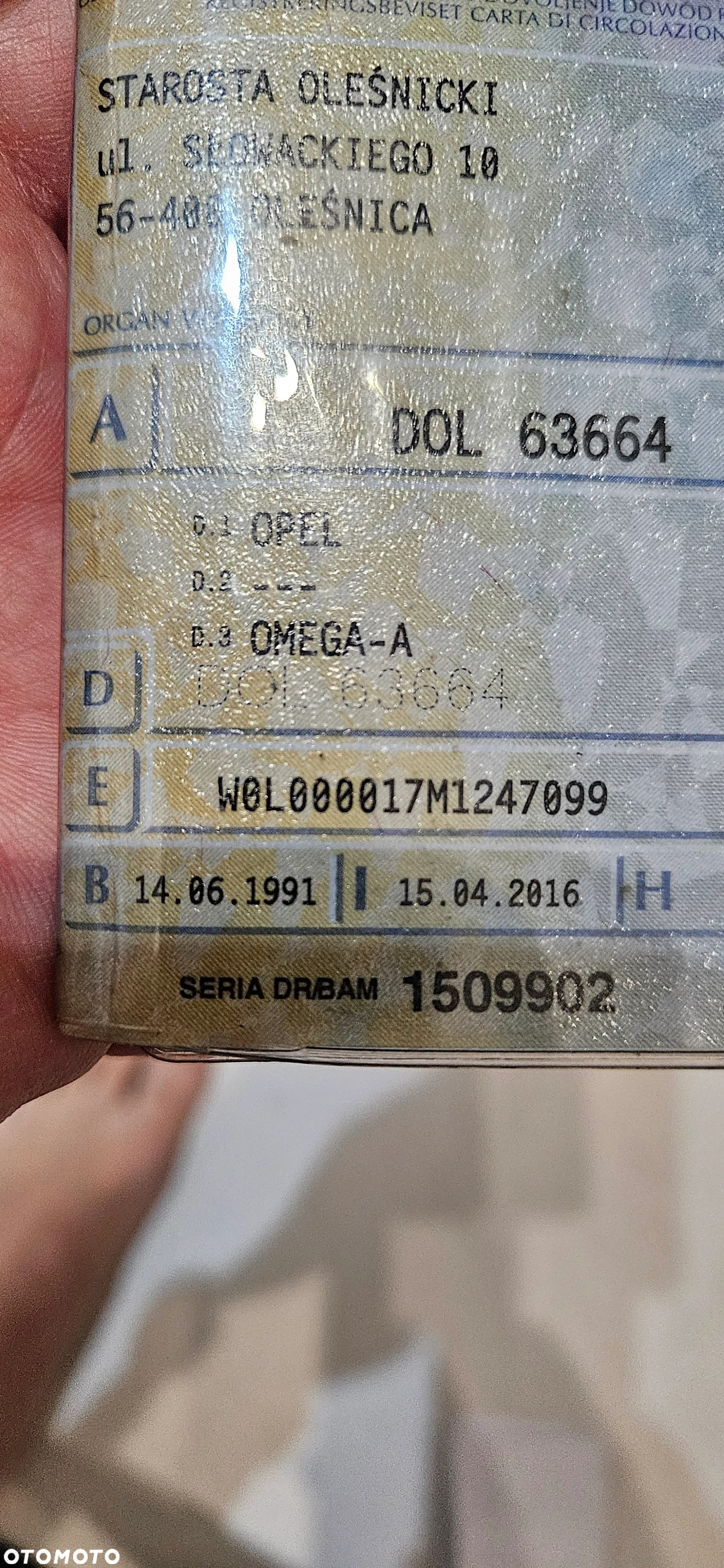 Opel Omega 1.8i LS - 18