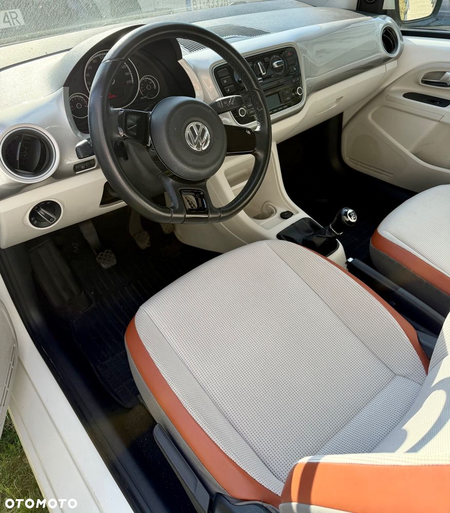 Volkswagen up! - 9