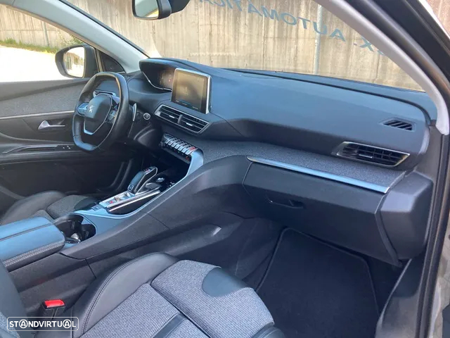 Peugeot 5008 1.2 PureTech Allure EAT8 - 50
