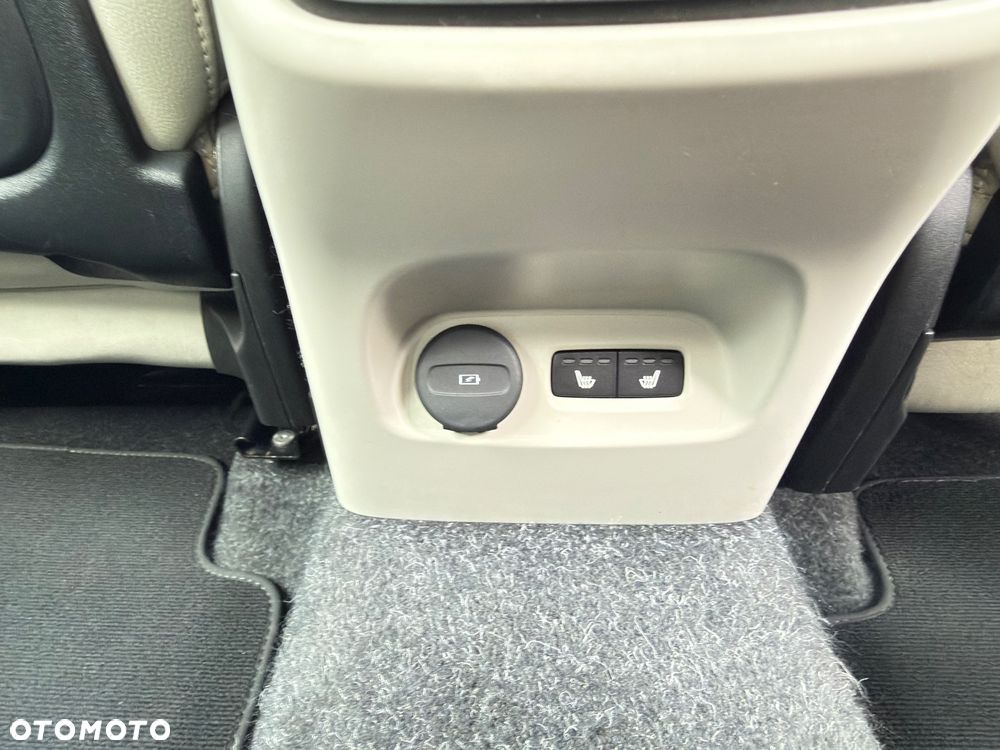 Volvo XC 40 D4 AWD Momentum (Intro Edition) - 5