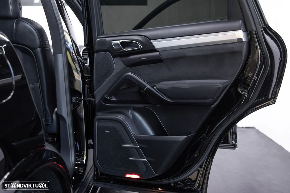 Porsche Cayenne GTS Tiptronic S - 15