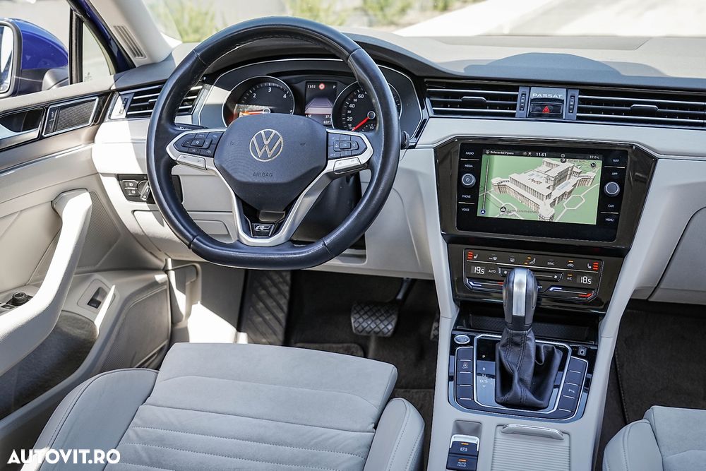 Volkswagen Passat Variant 2.0 TDI DSG R Executive - 32