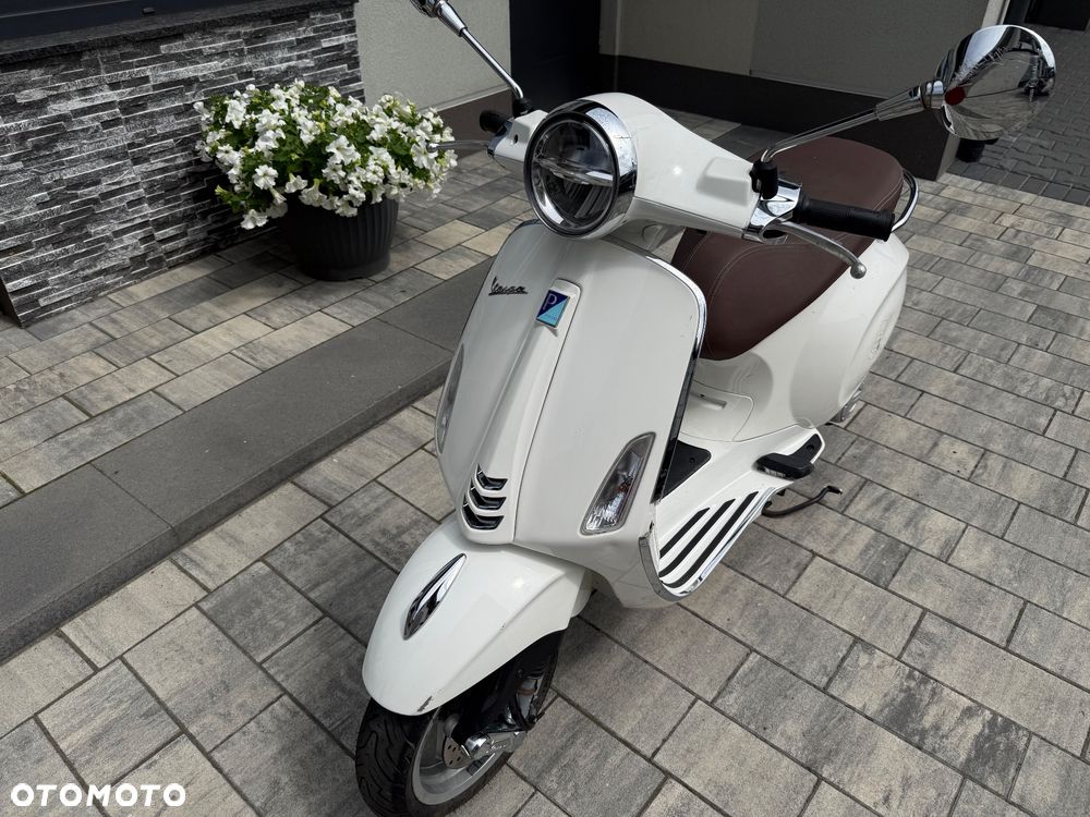 Piaggio Vespa - 1