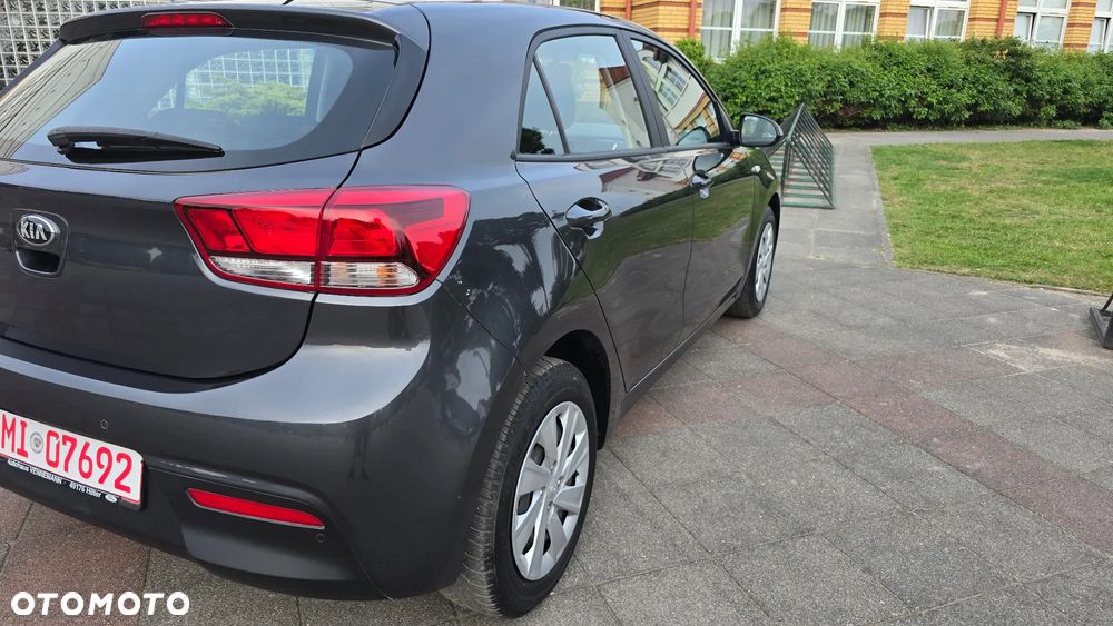 Kia Rio 1.2 Dream Team Edition - 25