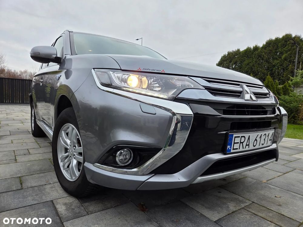Mitsubishi Outlander 2.0 4WD - 1