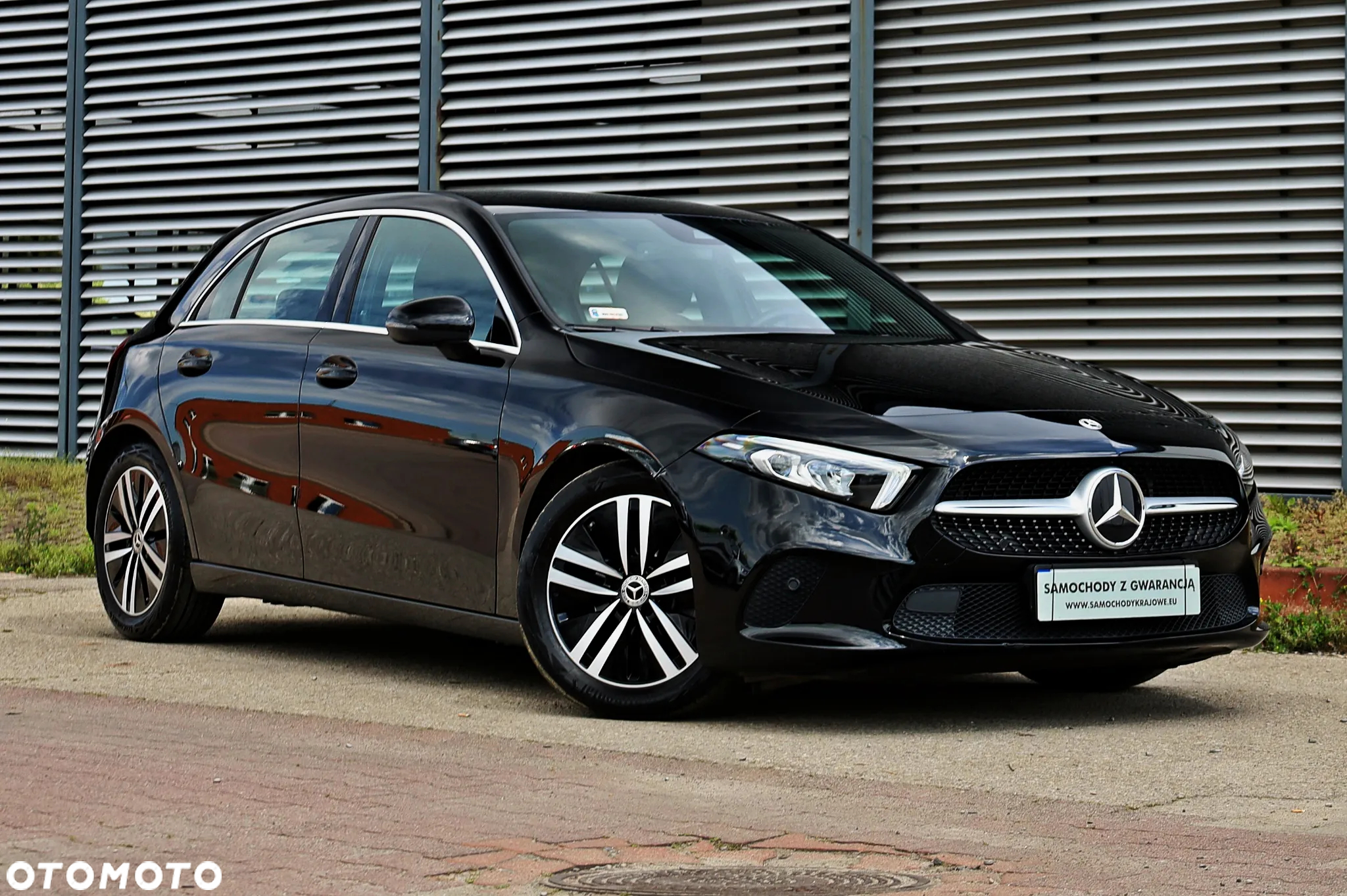 Mercedes-Benz Klasa A 180 Style 7G-DCT - 2