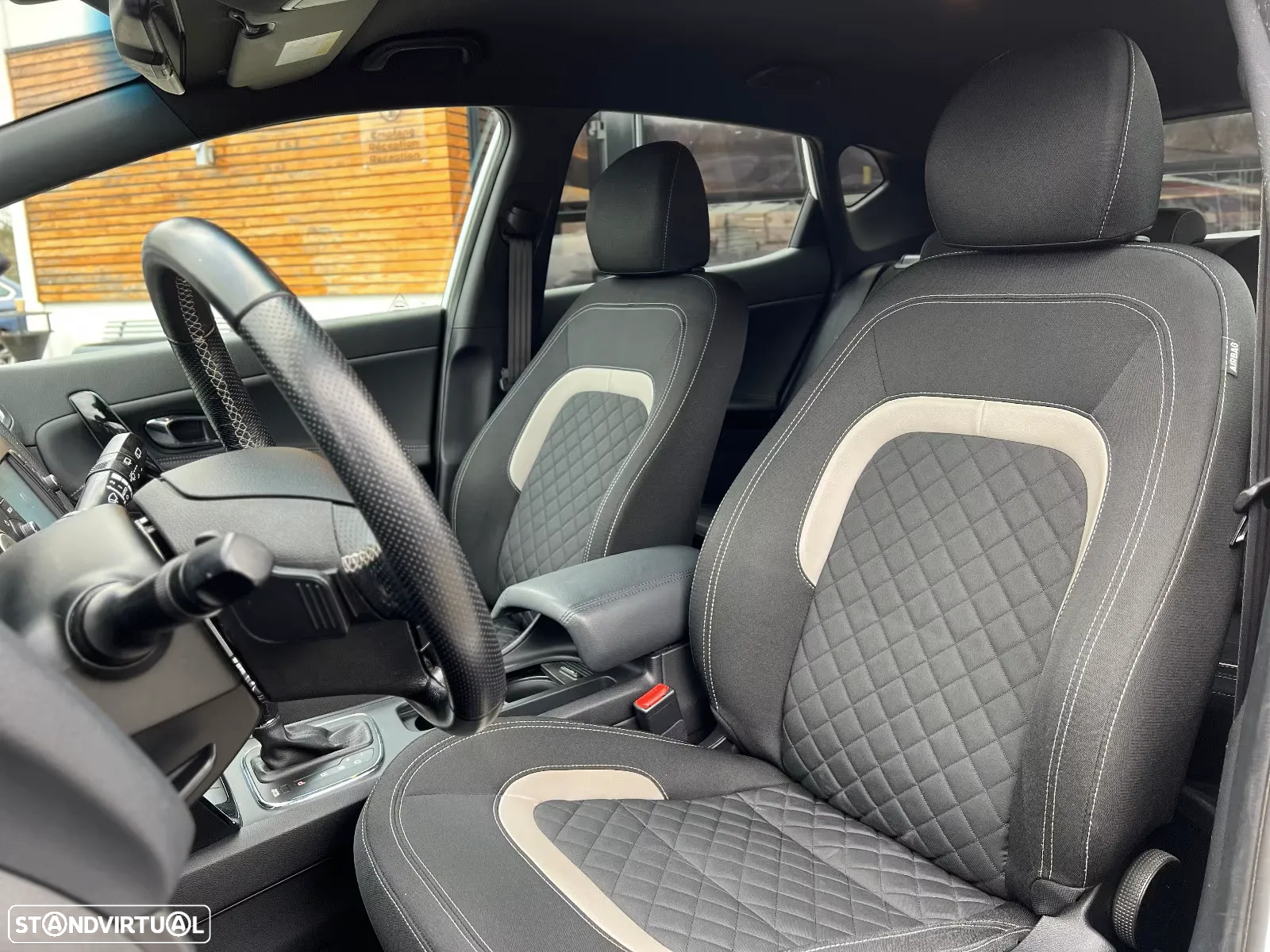 Kia Ceed 1.6 CRDi GT Line - 11