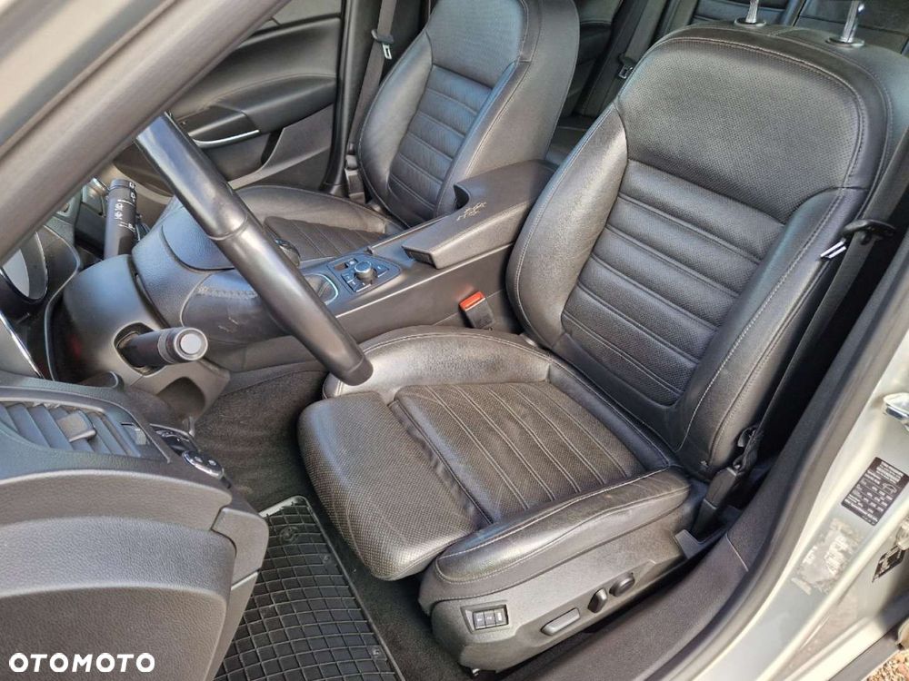 Opel Insignia 2.0 CDTI Cosmo - 12