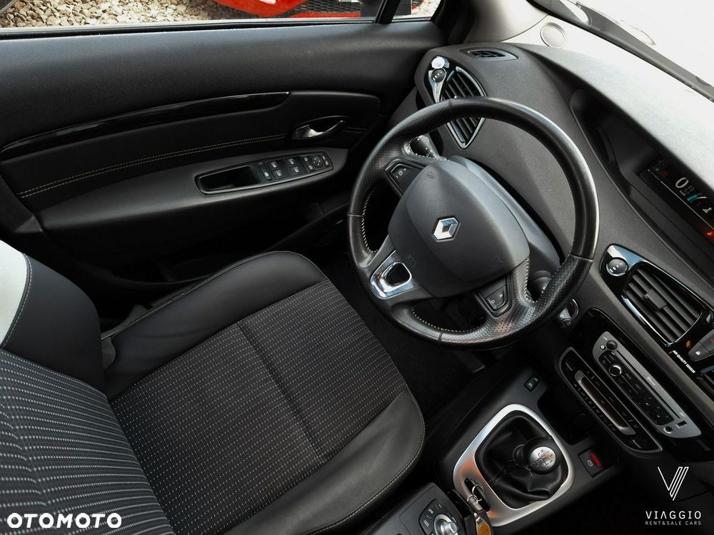 Renault Grand Scenic - 22