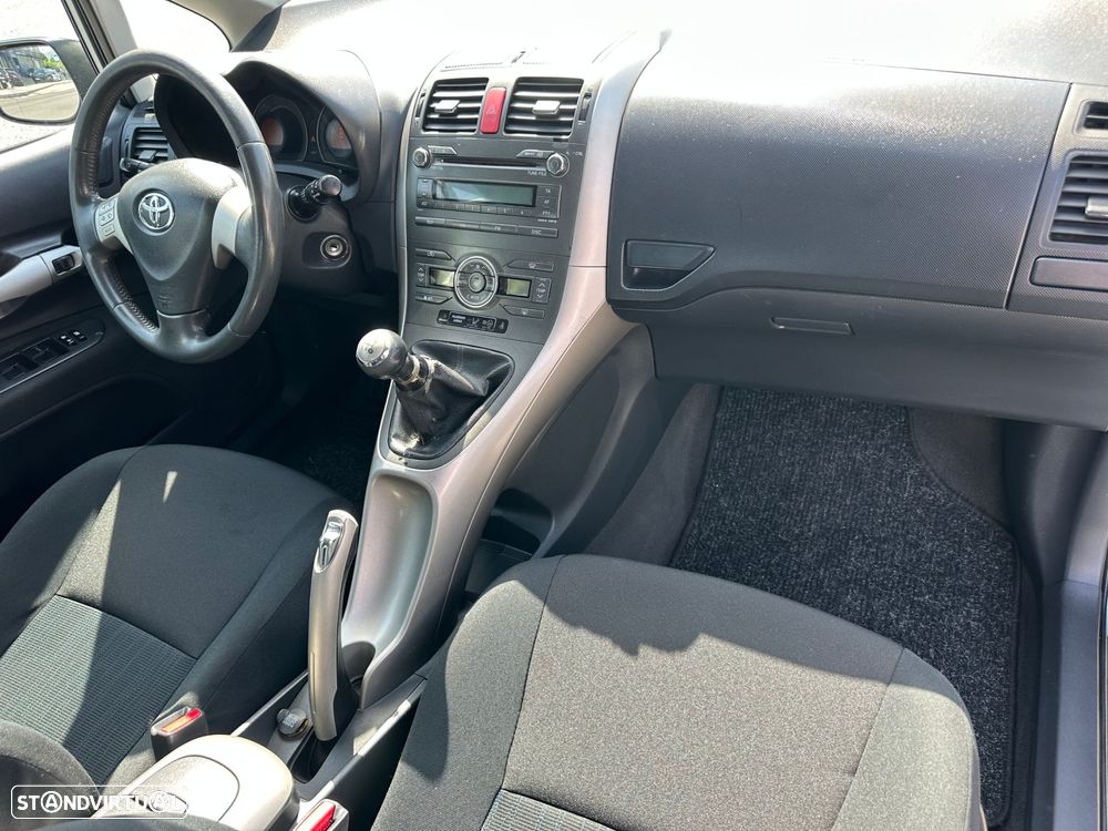Toyota Auris 1.4 D-4D AC - 7
