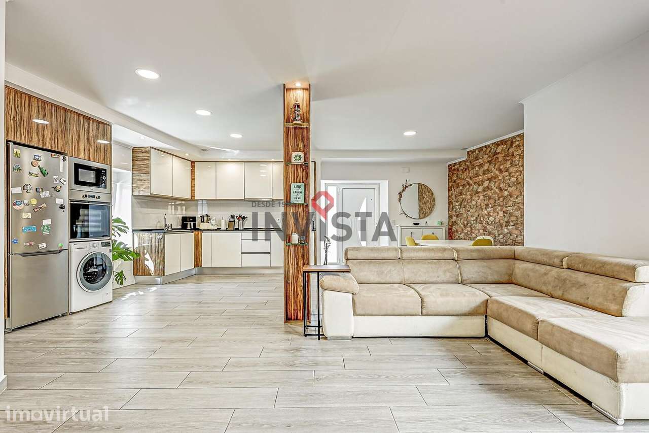 Moradia T3 Térrea com 2 Suites | Centro de Alverca