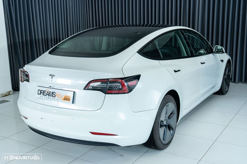Tesla Model 3 Standard Range Plus RWD - 4