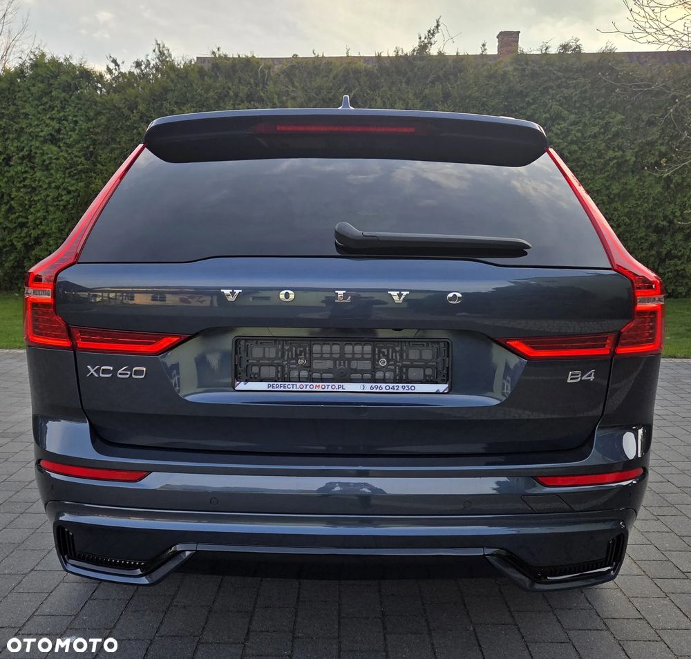Volvo XC 60 B4 D Geartronic RDesign - 12