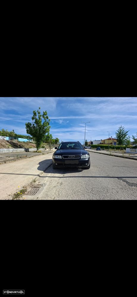 Audi A4 1.6 Ambiente - 2