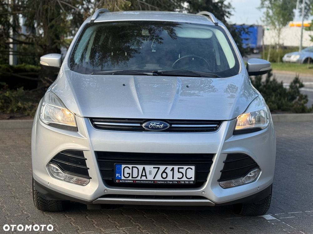 Ford Kuga 2.0 TDCi 2x4 Titanium - 10