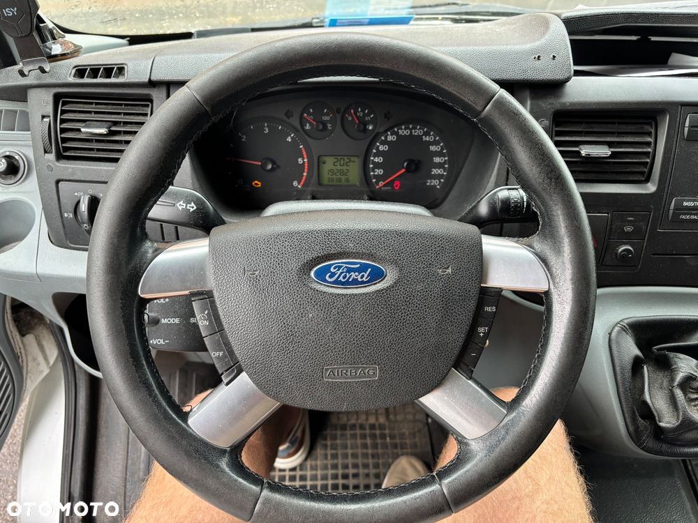 Ford Transit VAN 350L - 16