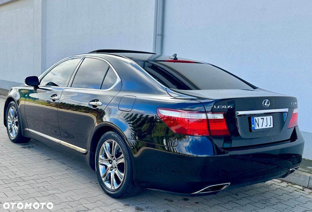 Lexus LS - 28