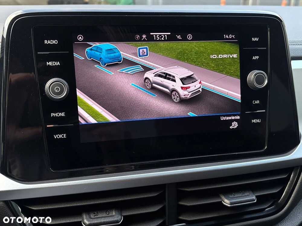 Volkswagen T-Roc 1.5 TSI Life - 28