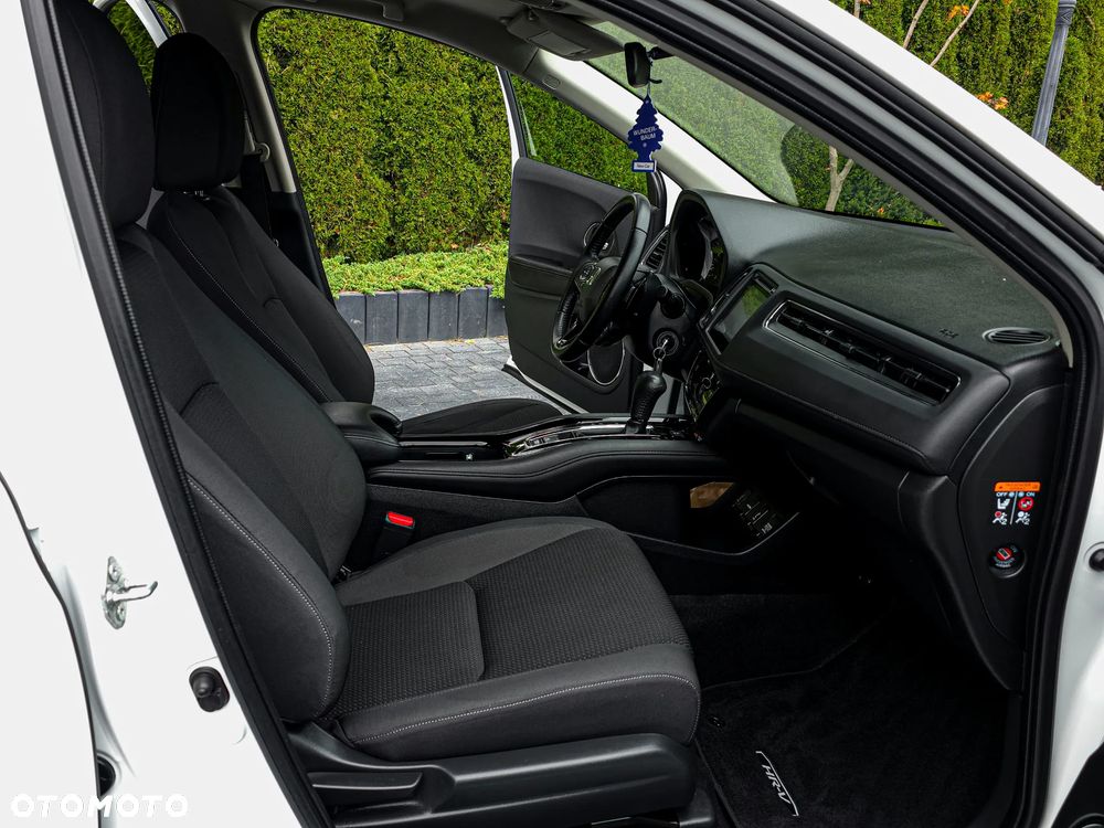 Honda HR-V 1.5 i-VTEC CVT Executive - 18