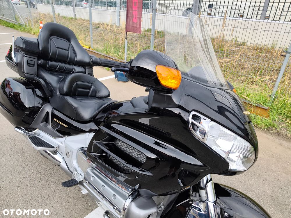 Honda GL - 36