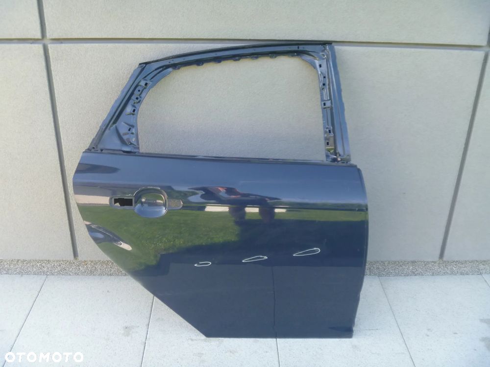 FORD FOCUS MK3 SEDAN HB DRZWI TYLNE PRAWE - 1