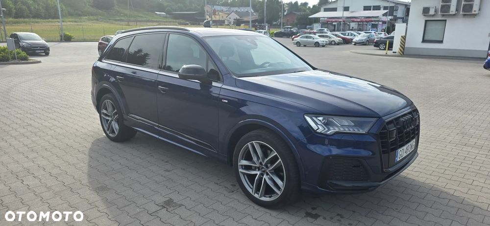 Audi Q7 - 8