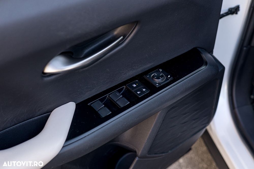 Lexus UX 200 FWD Business - 21