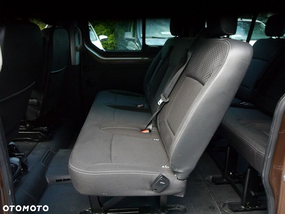 Opel Vivaro - 23