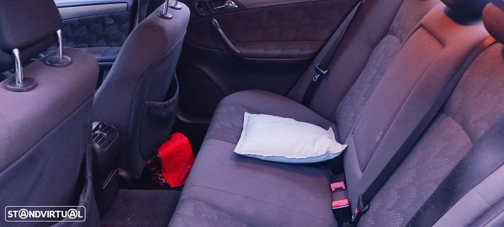 Mercedes-Benz C 220 CDi Avantgarde - 5