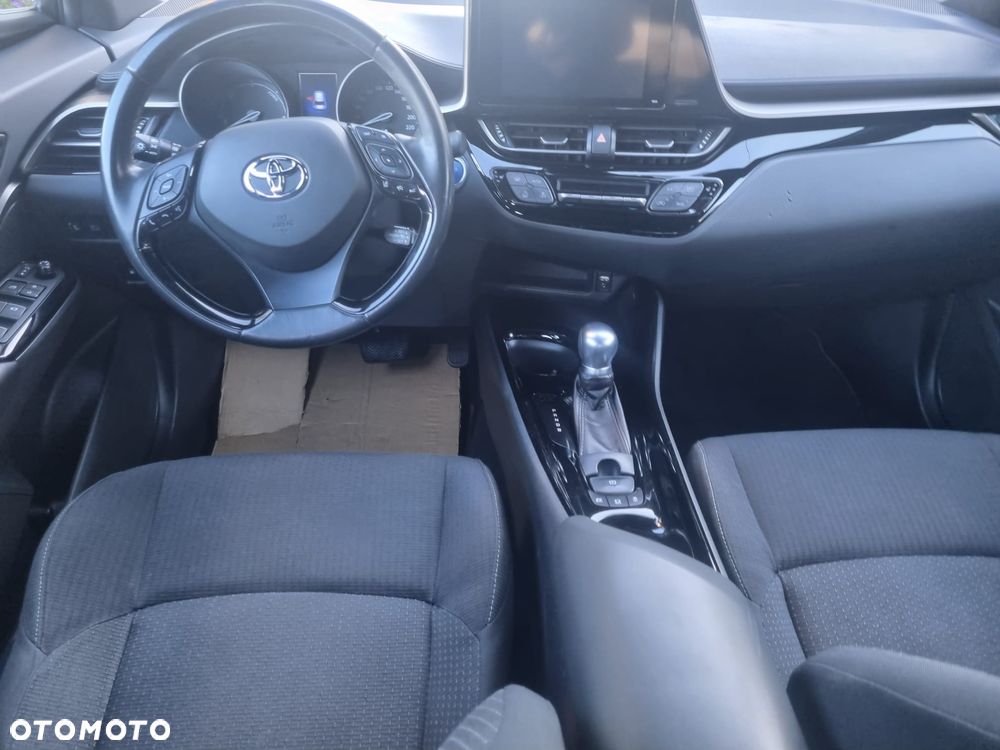 Toyota C-HR - 21