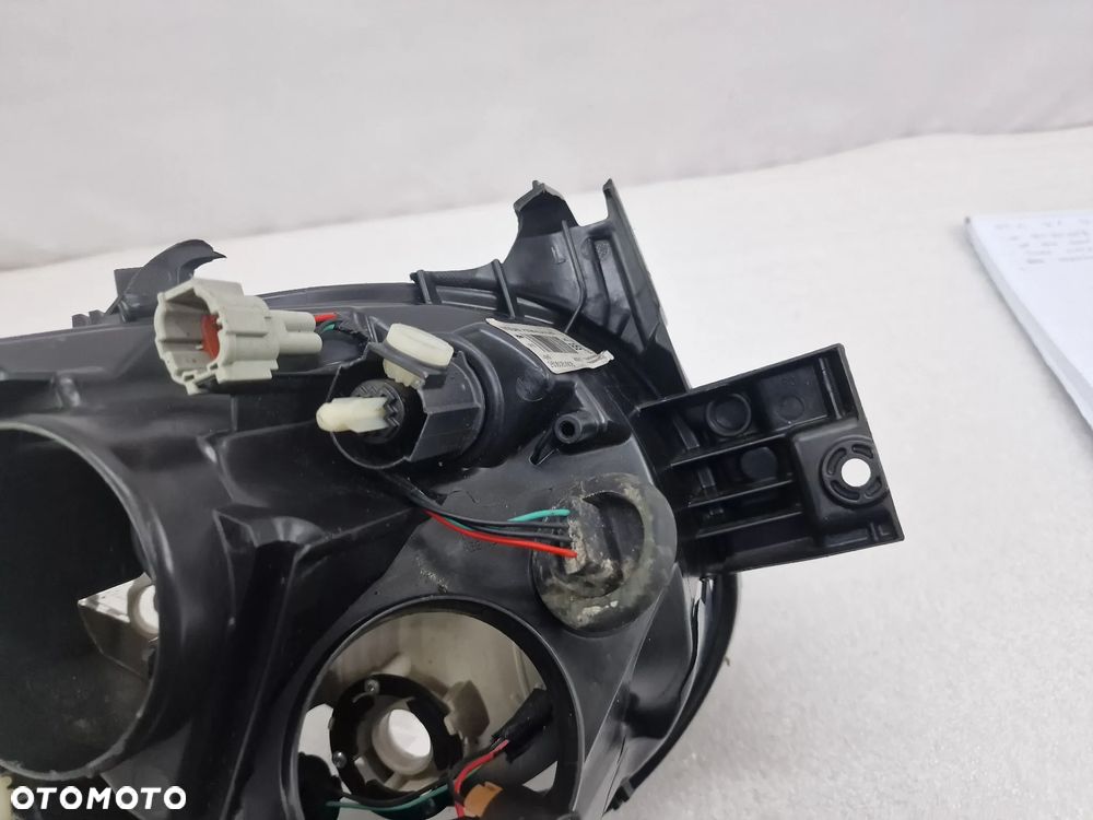 NISSAN JUKE F15 LIFT 14- LEWA LAMPA PRZEDNIA PRZÓD SOCZEWKA , NR 26060BV90B / 89909531 , NR AUKCJI LA528 - 11