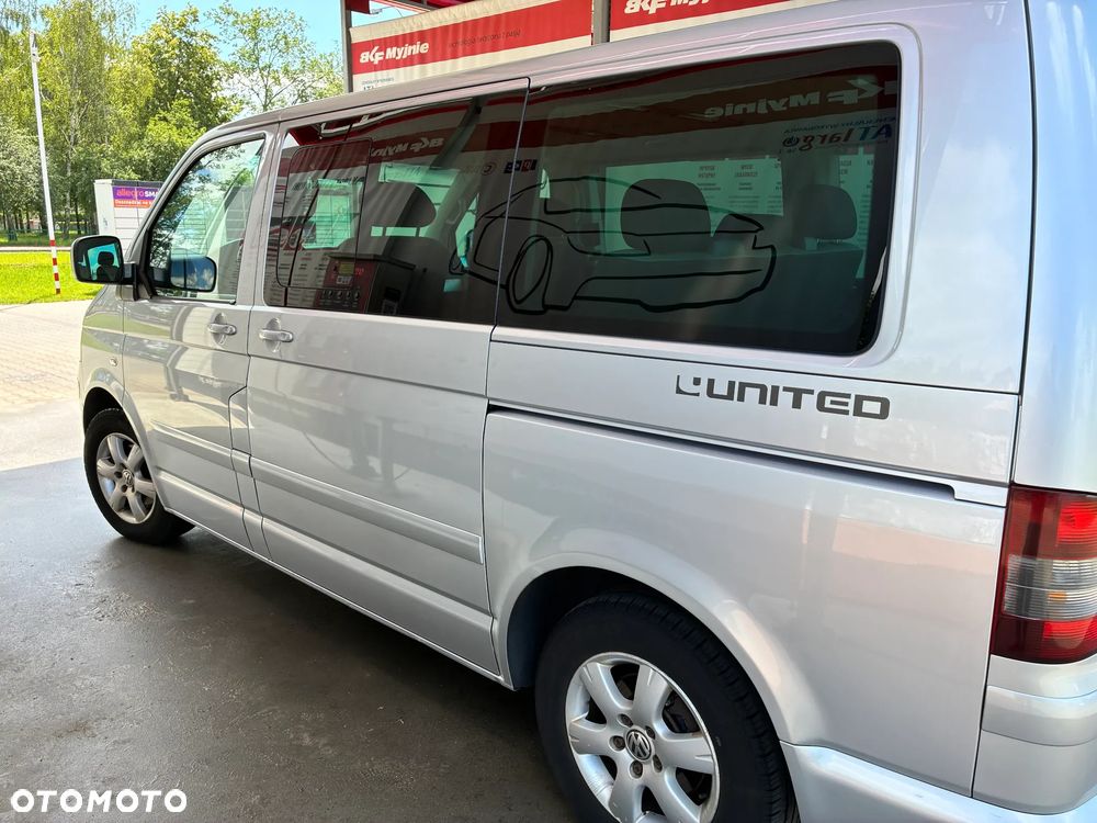 Volkswagen Multivan - 5