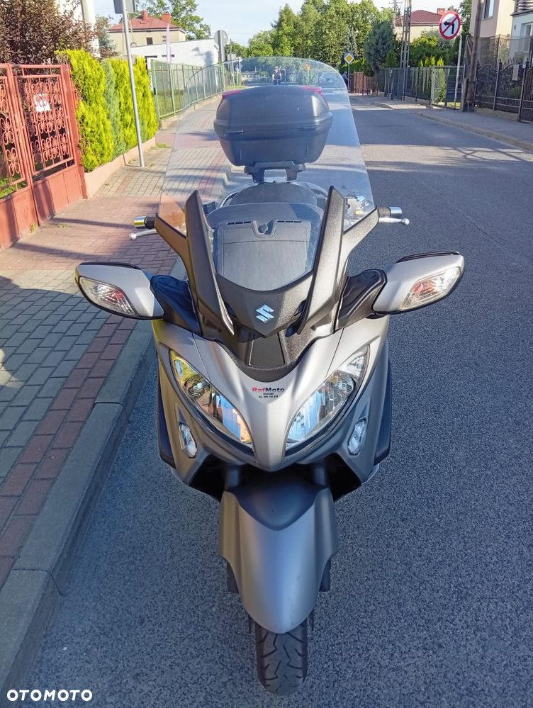 Suzuki Burgman - 4