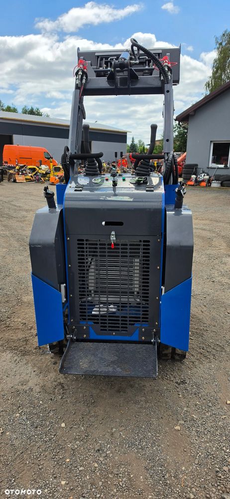 Mini ładowarka gąsienicowa WTS 1300 KUBOTA Bobcat Avant koparka łańcuchowa - 5