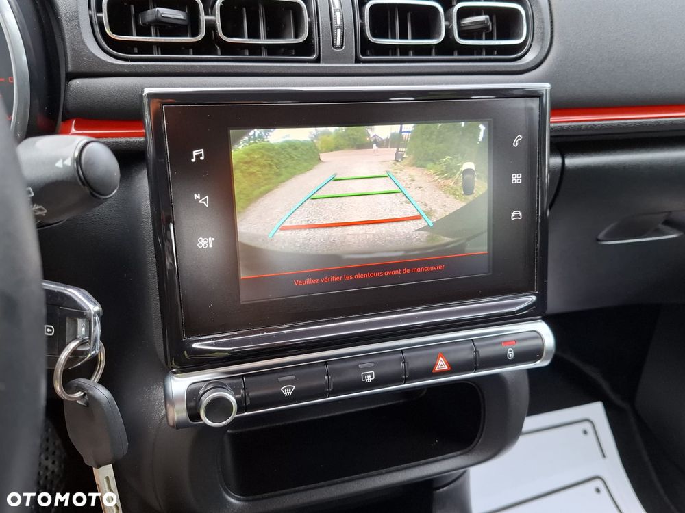 Citroën C3 Pure Tech (VTi) 82 Exclusive - 18