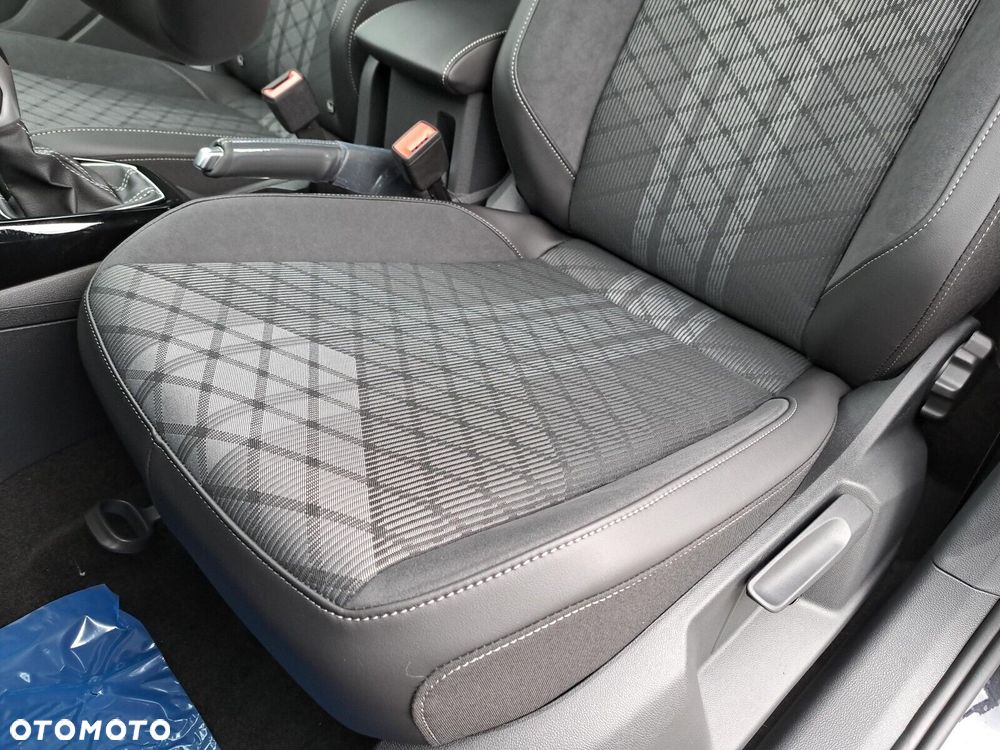 Volkswagen T-Cross - 12