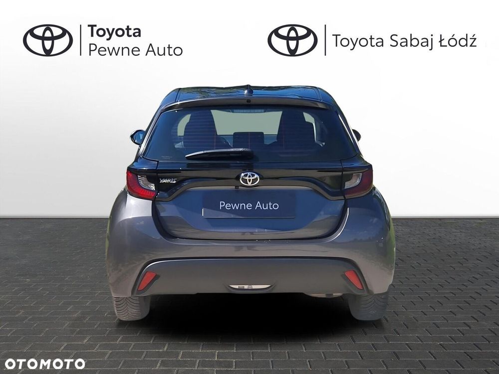 Toyota Yaris - 4