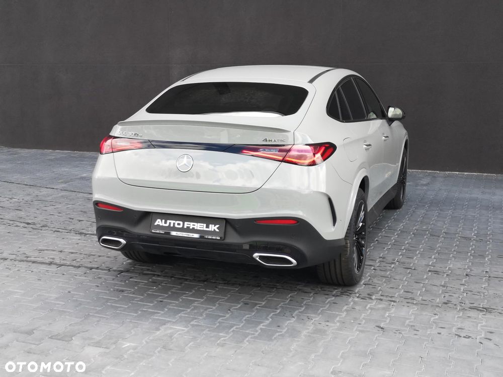 Mercedes-Benz GLC 300 e PHEV 4-Matic AMG Line - 9