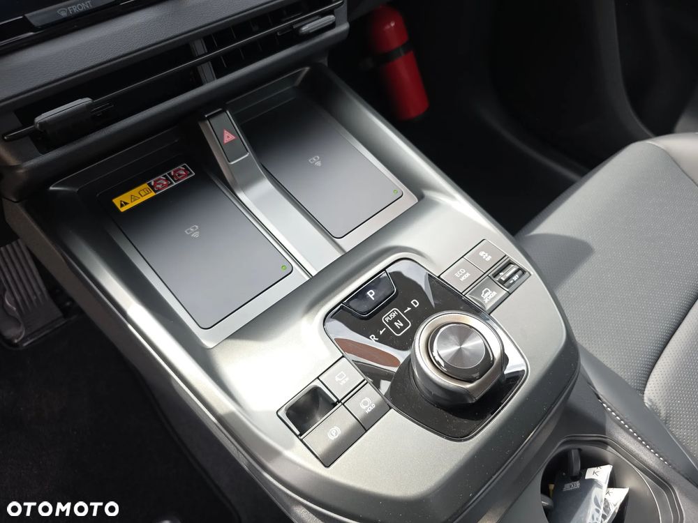Toyota bZ4X 74.7kWh 4x4 Executive - 25