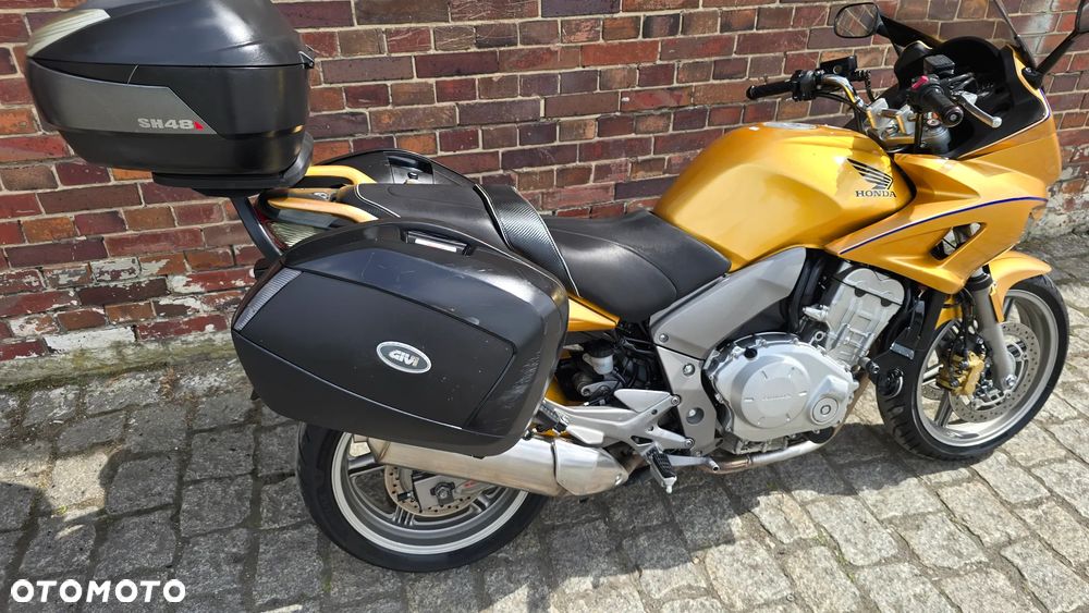 Honda CBF - 32