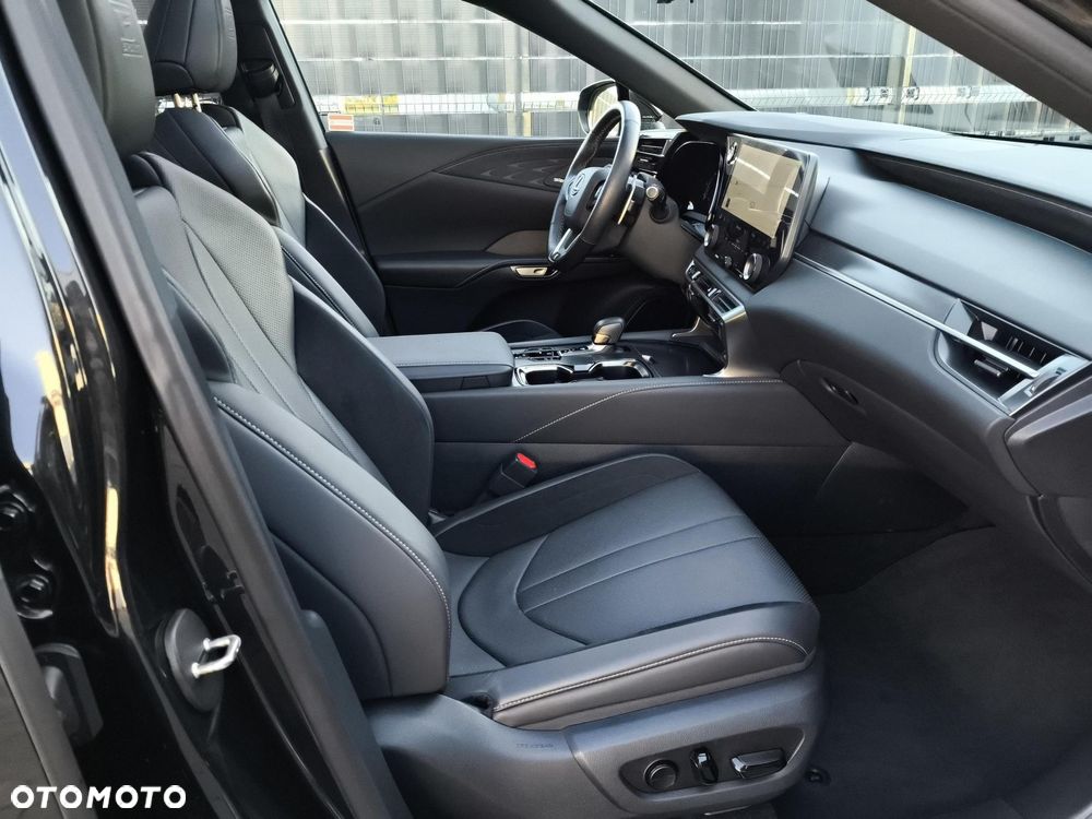 Lexus RX - 12