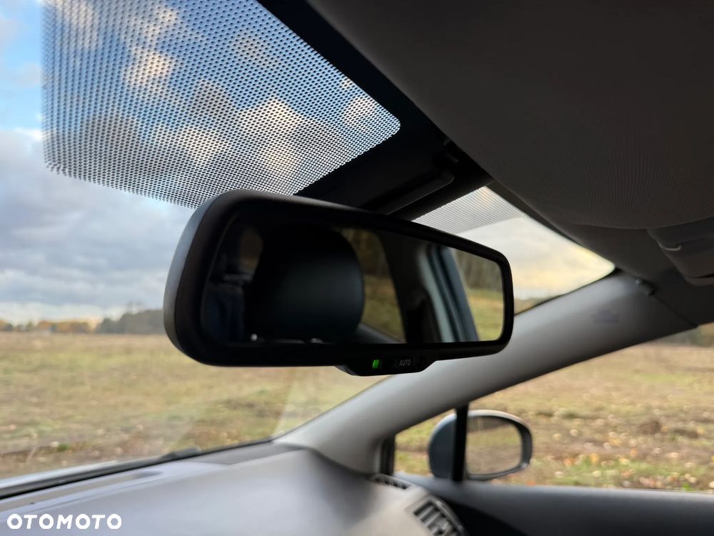 Toyota Avensis 1.8 Sol plus EU5 - 26