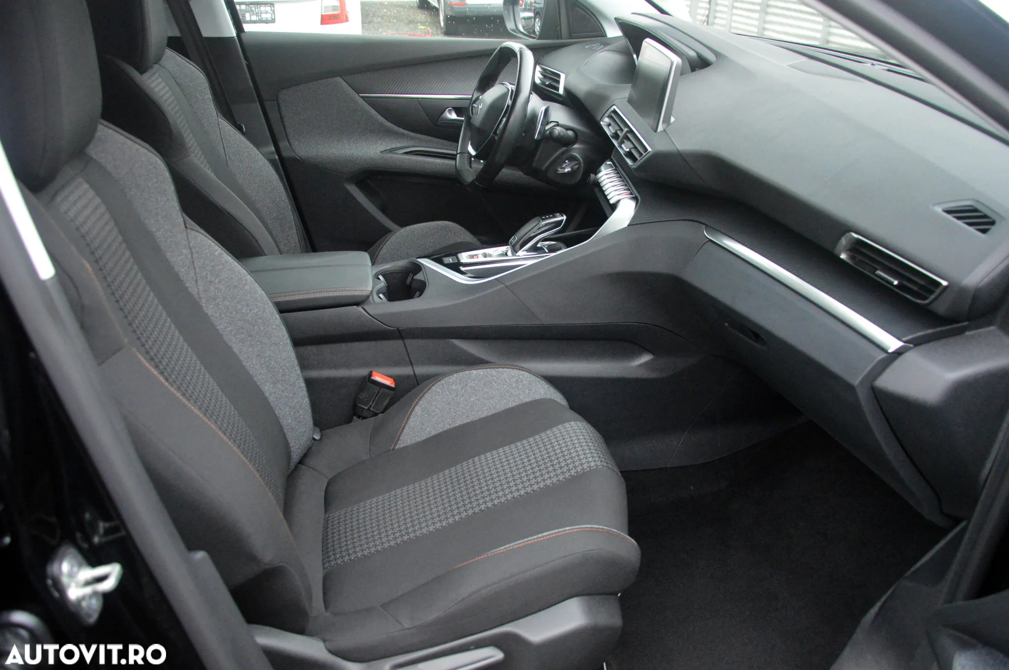 Peugeot 5008 1.2L PureTech EAT8 S&S Allure Pack - 19