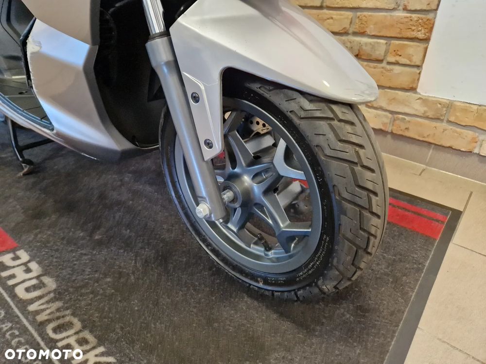 Aprilia SX - 21