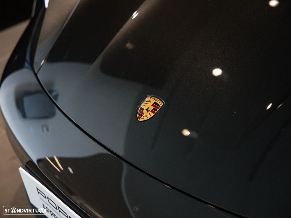 Porsche Taycan Sport Turismo - 15